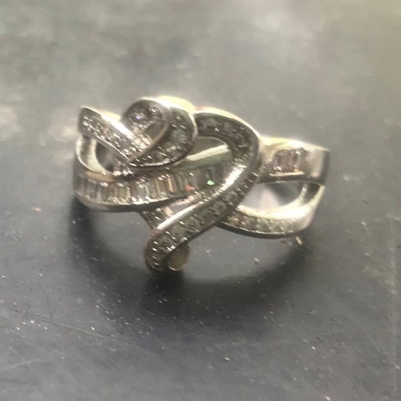 Ring - Picture 2 of 2